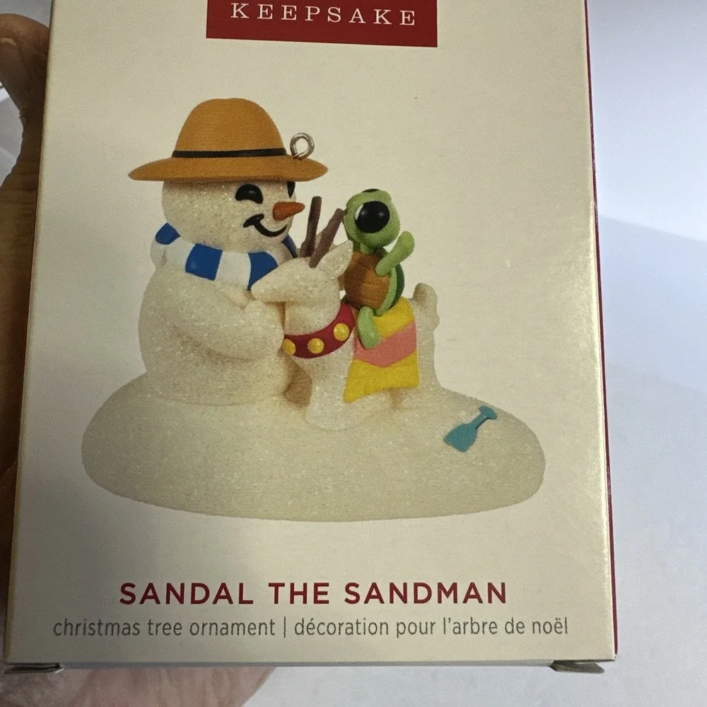 2023 Hallmark Christmas Ornament 